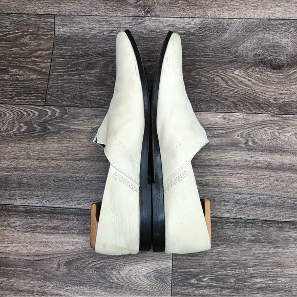 Giorgio Armani Cream Leather Almond Toe Slip On Loafers Men's 44/ US 10.5 - Picture 6 of 15